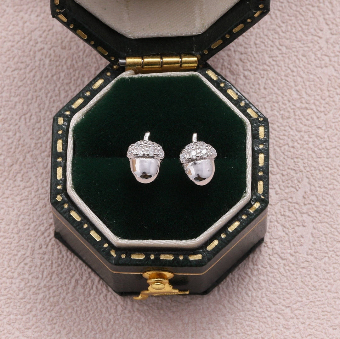 XT005 'STOCKING' Christmas Nuts Earrings: Silver