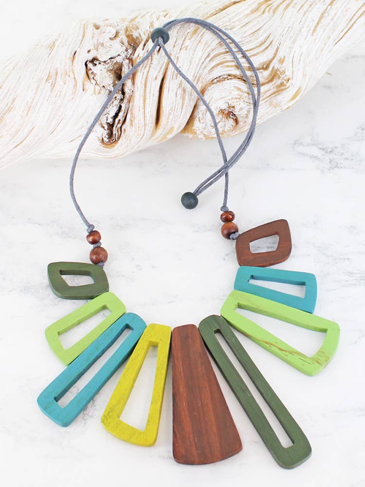 WOODEN "KASANDRA" NECKLACE