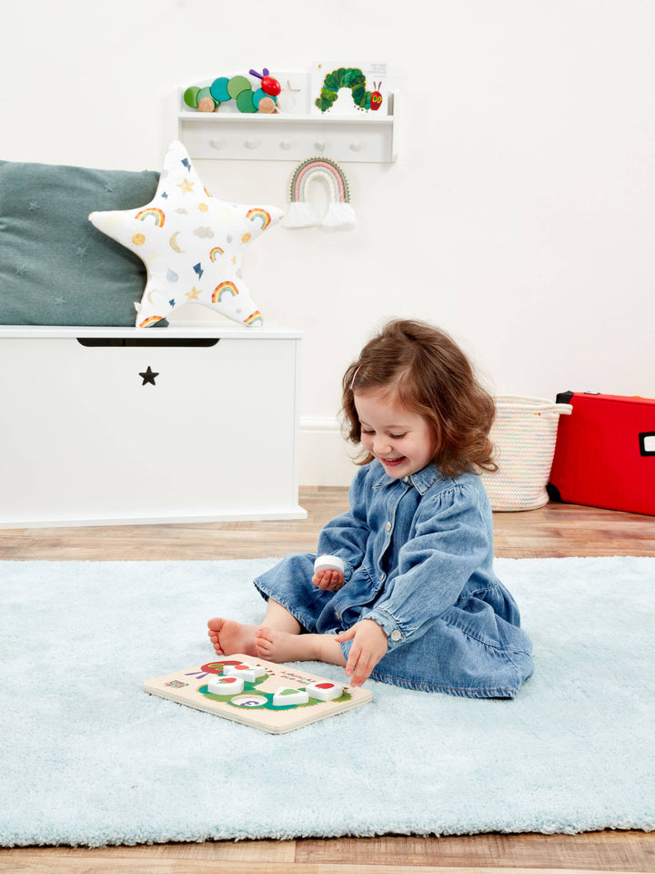 Wooden Shape Puzzle – The Very Hungry Caterpillar