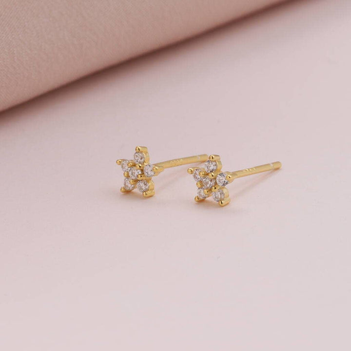 XT004 'HOLLY JOLLY' Little Star Earrings: Silver