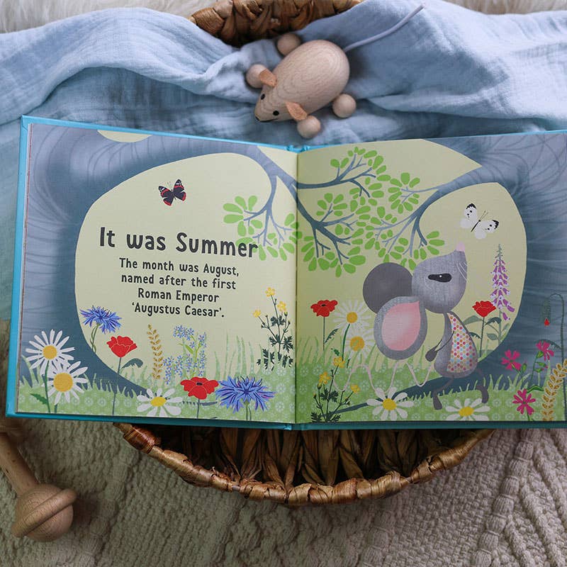 Born In August Gift Book | Baby Shower Gift | Personalised |