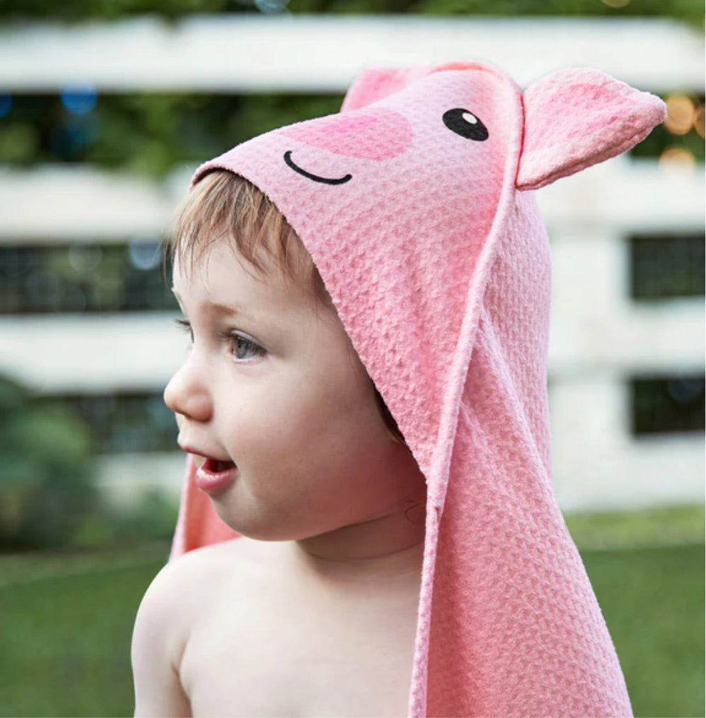 BABY PARKER PIG HOODED TOWEL