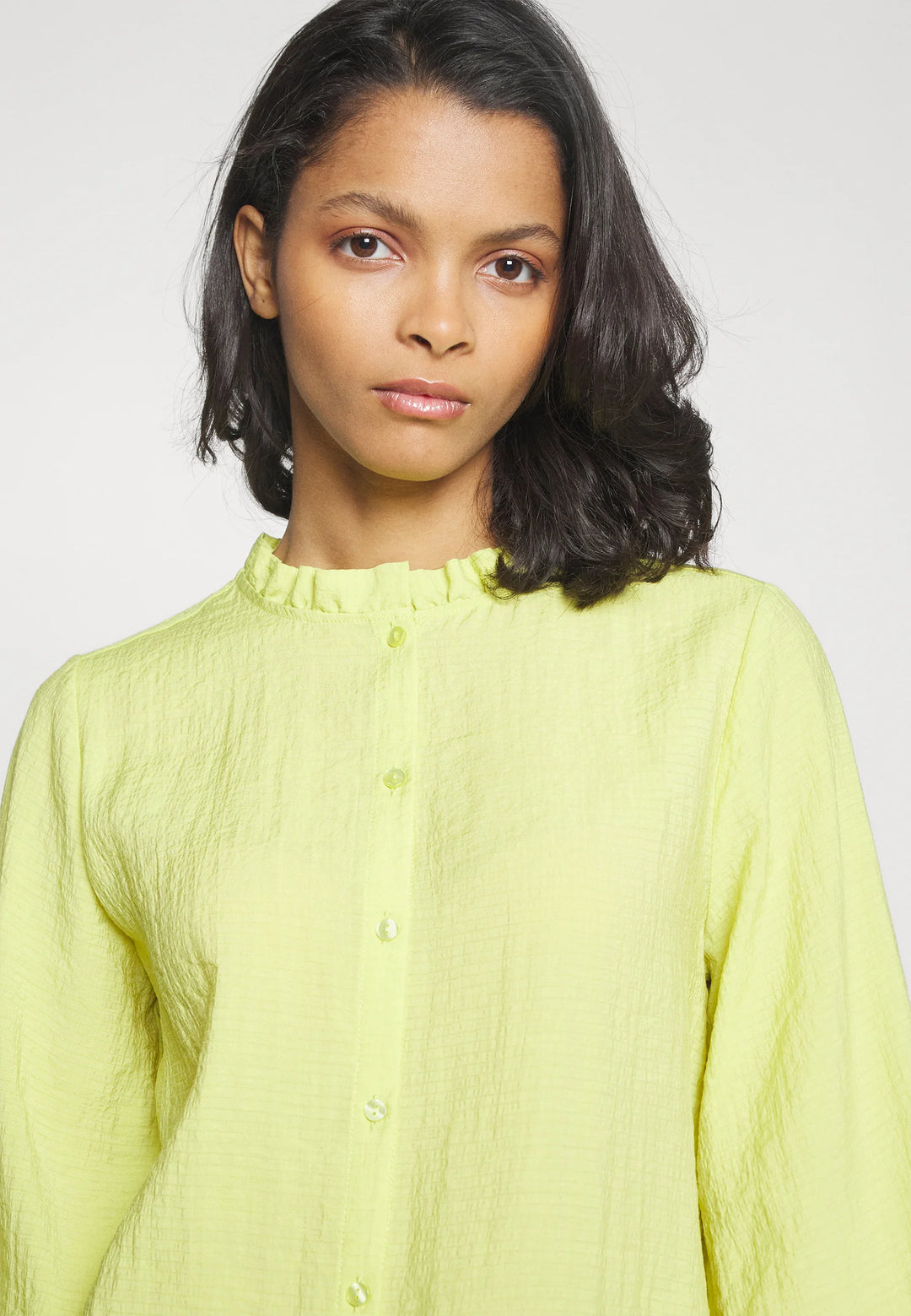 GREEN BANANA GUNVA SHIRT