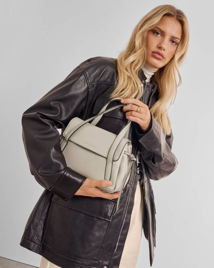 Alyssa Top Handle