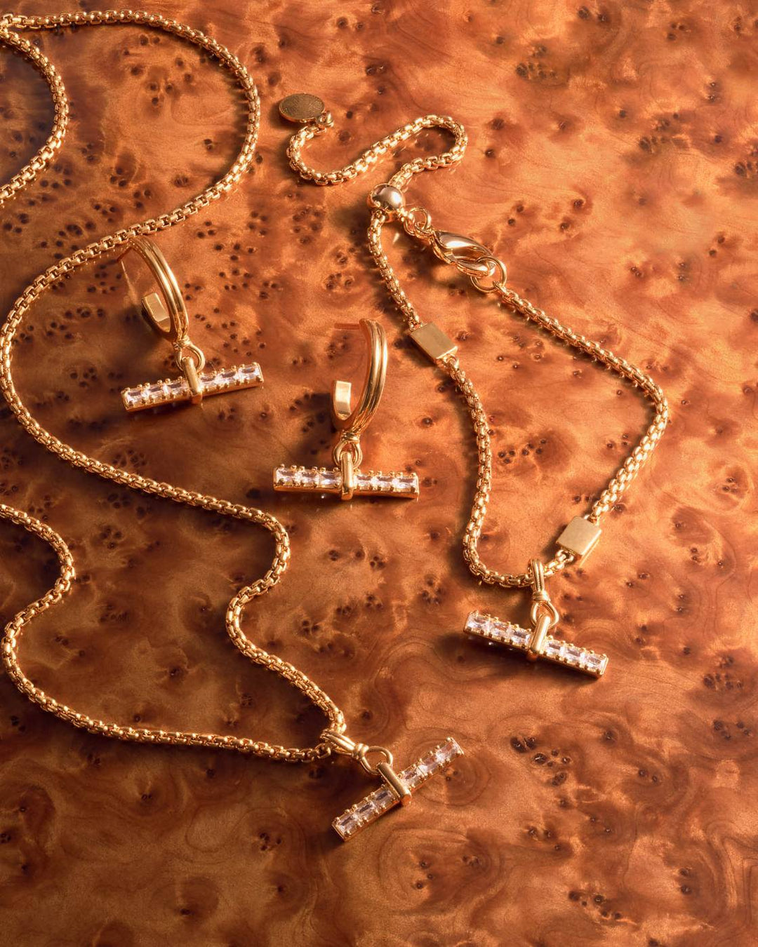 Lustre T-Bar Necklace