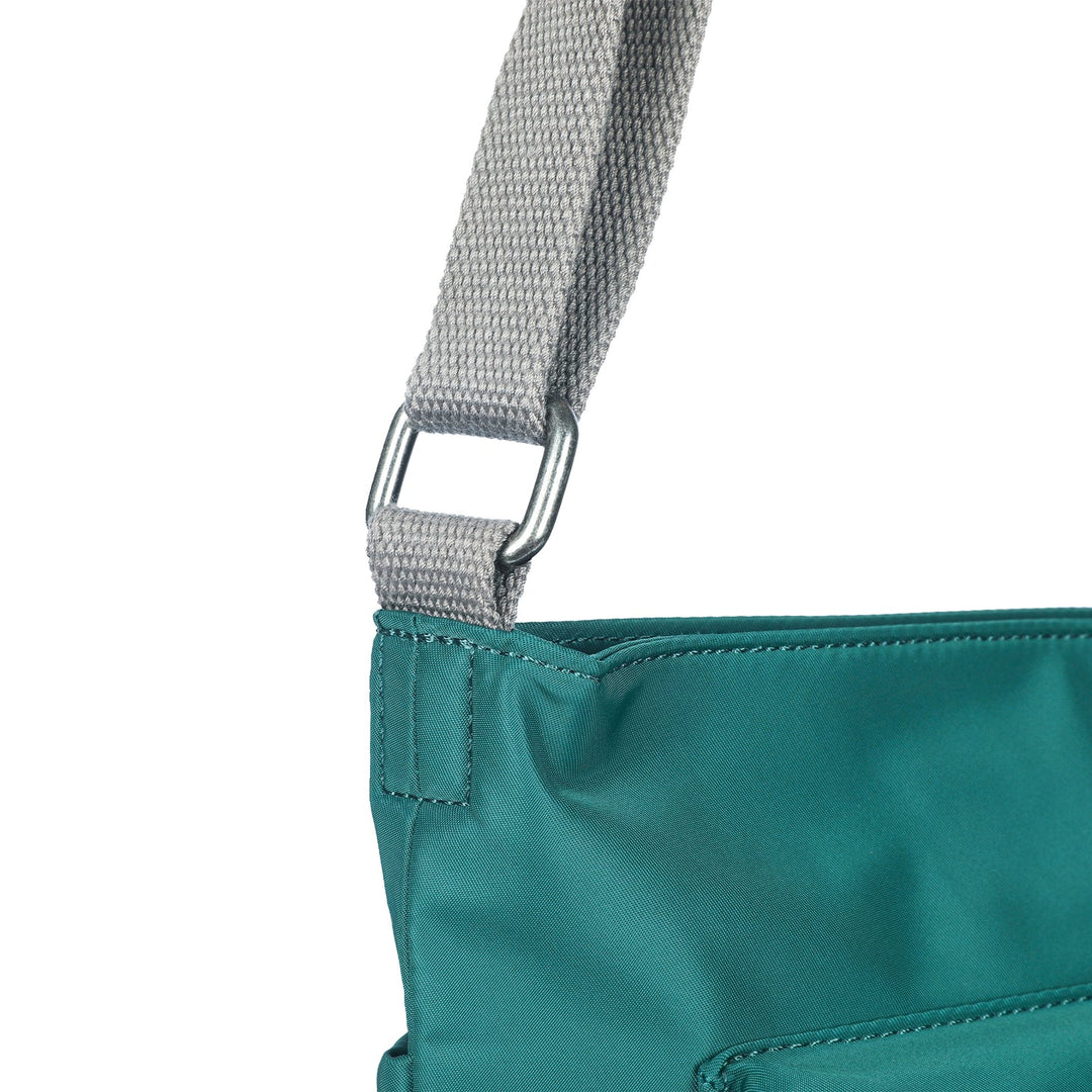 TEAL KENNINGTON SUSTAINABLE MEDIUM CROSSBODY BAG